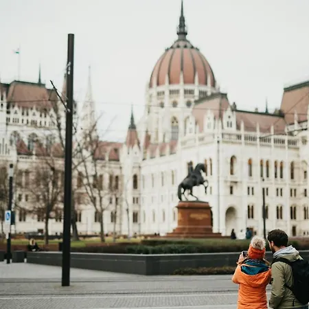 Parliament Exclusive Gallery Budapest Exterior photo