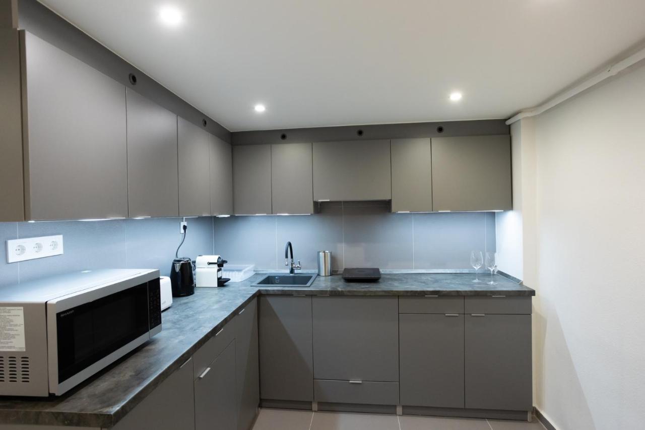 Parliament Exclusive Gallery Apartament