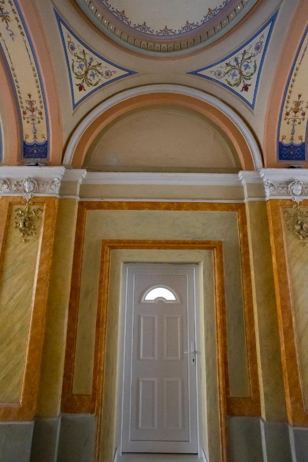 Parliament Exclusive Gallery Apartamento Budapest